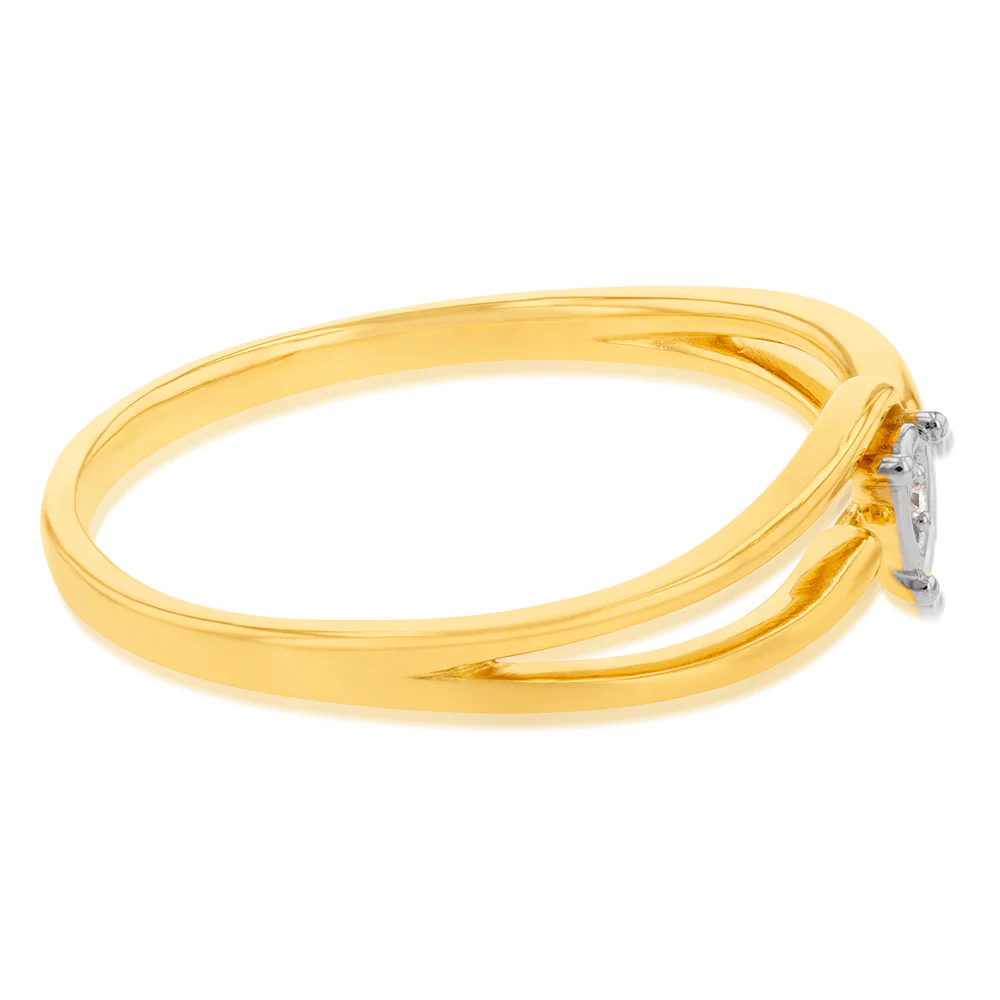 9ct Yellow Gold Diamond Ring - Image 2