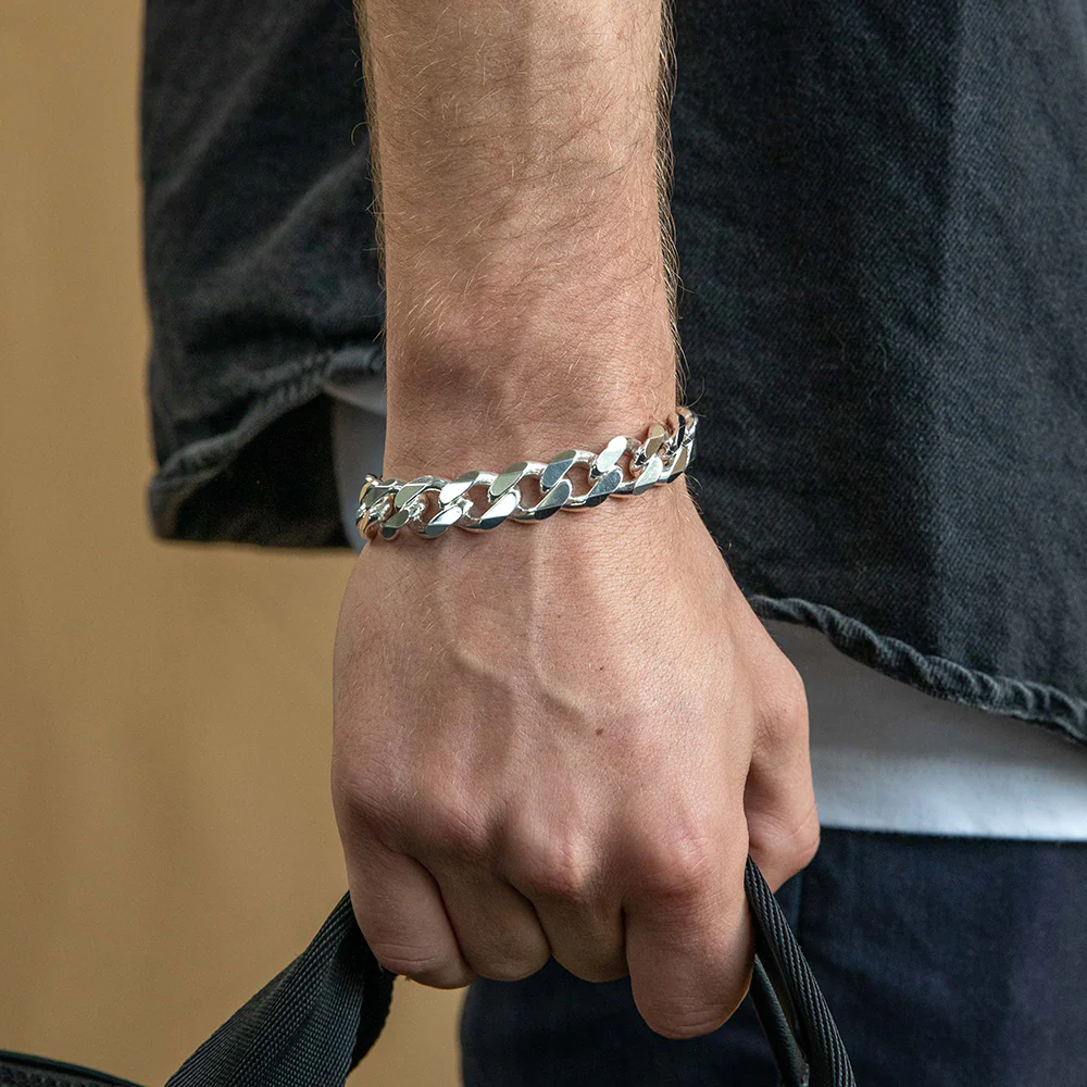 Sterling Silver 350 Gauge Diamond Cut 23cm Curb Bracelet - Image 3